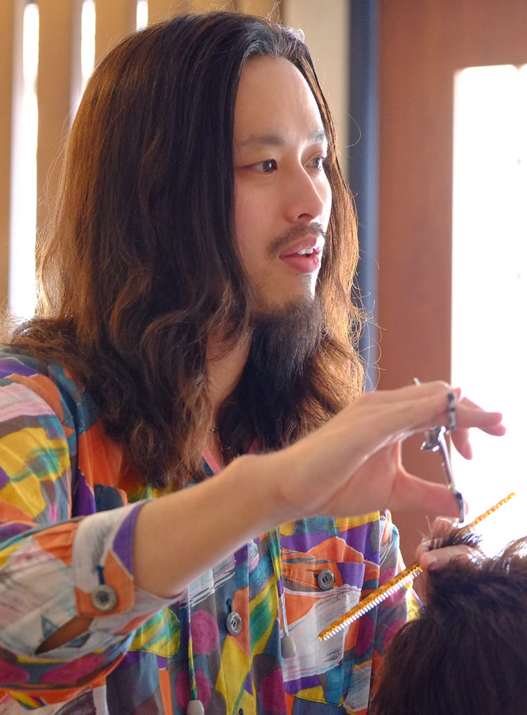 稲城 裕介